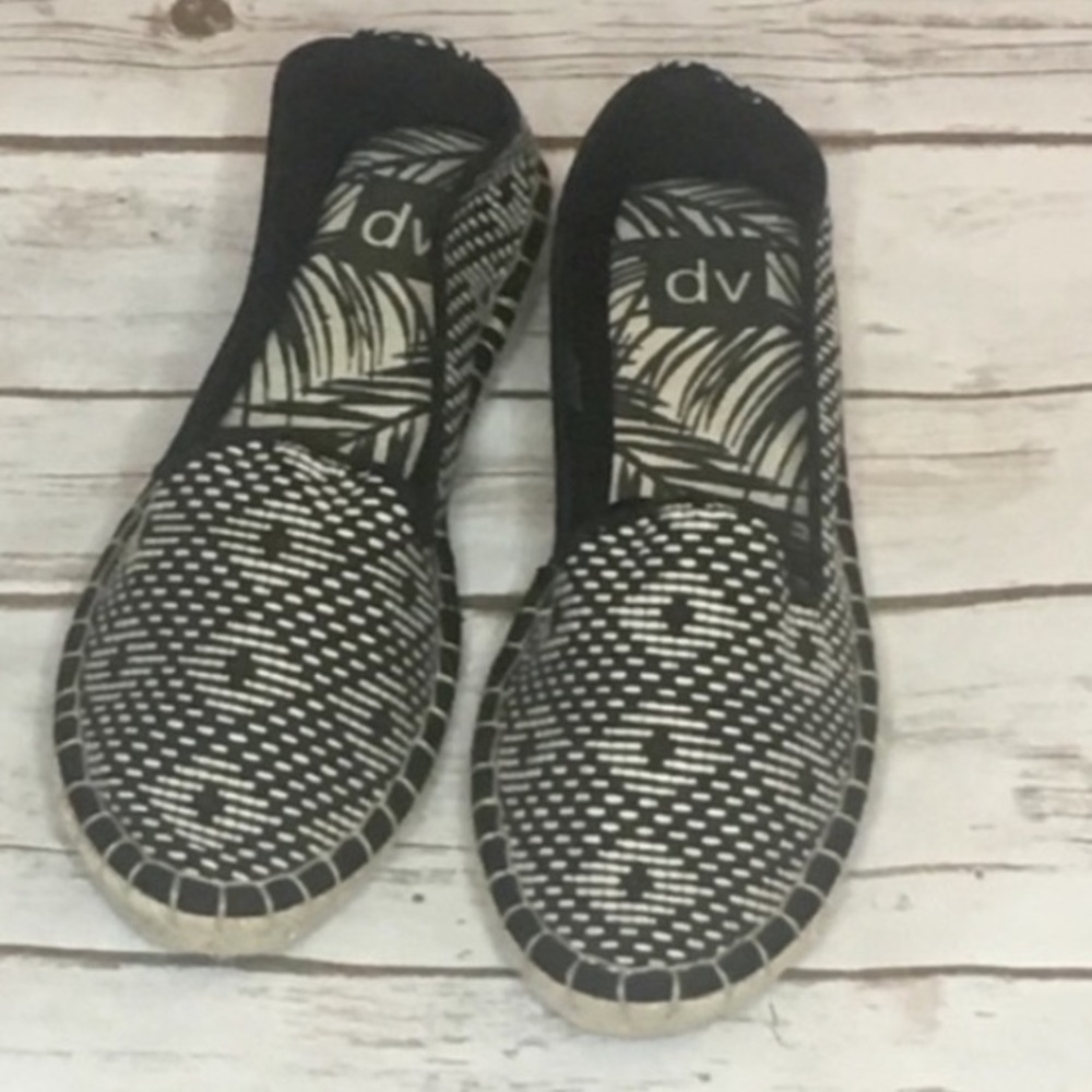 DV by Dolce Vita Geo Print Espadrille Flat - Size 8.5